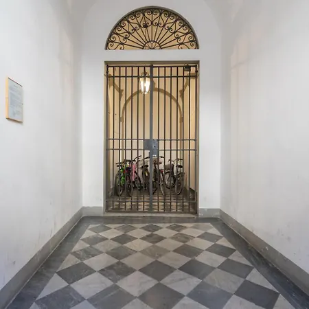 Violetta's Apartment Florence